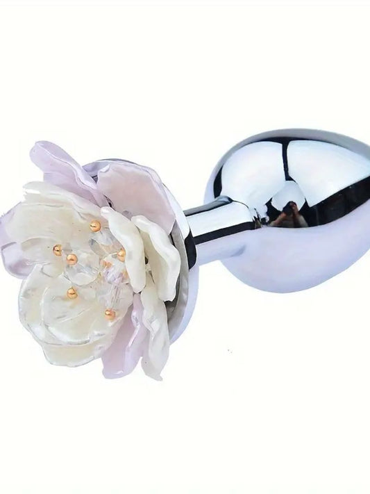 Luxurious Flower-Inspired Metal Anal Plug for Discerning Tastes