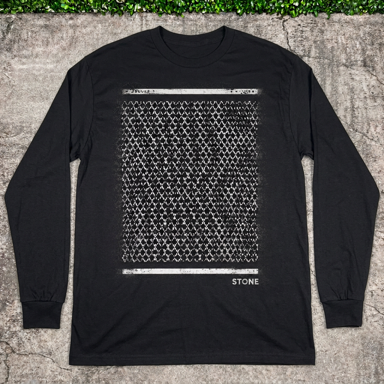STONE Chainlink long sleeve flat lay